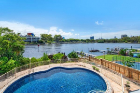 Retro Classic Surfers Paradise Waterfront Home